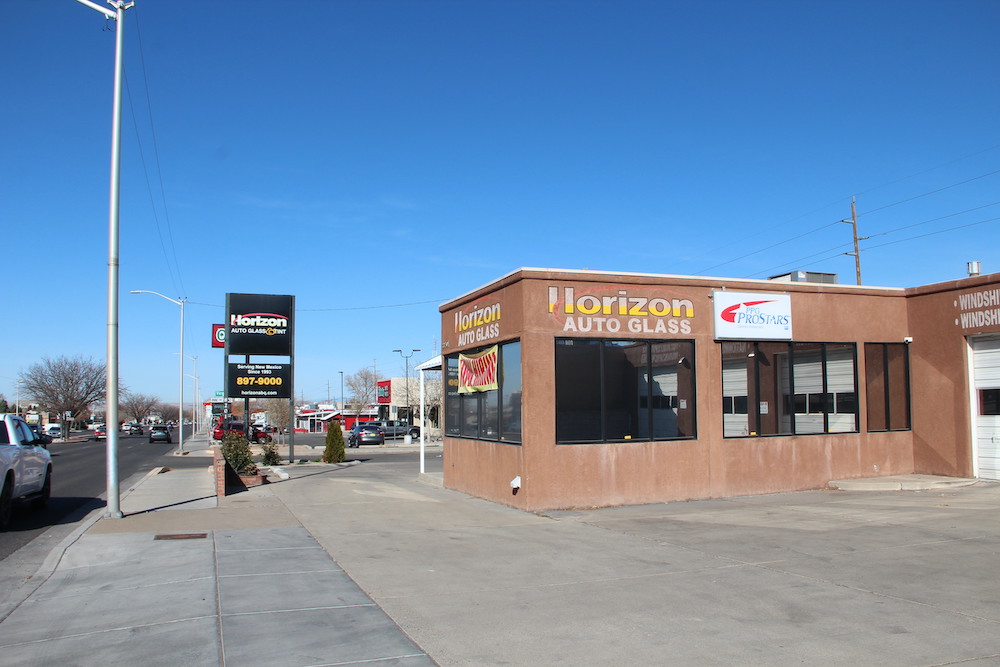 Picture of Horizon Auto Glass & Tint	8201 Menaul Blvd NE, Albuquerque, NM 87110